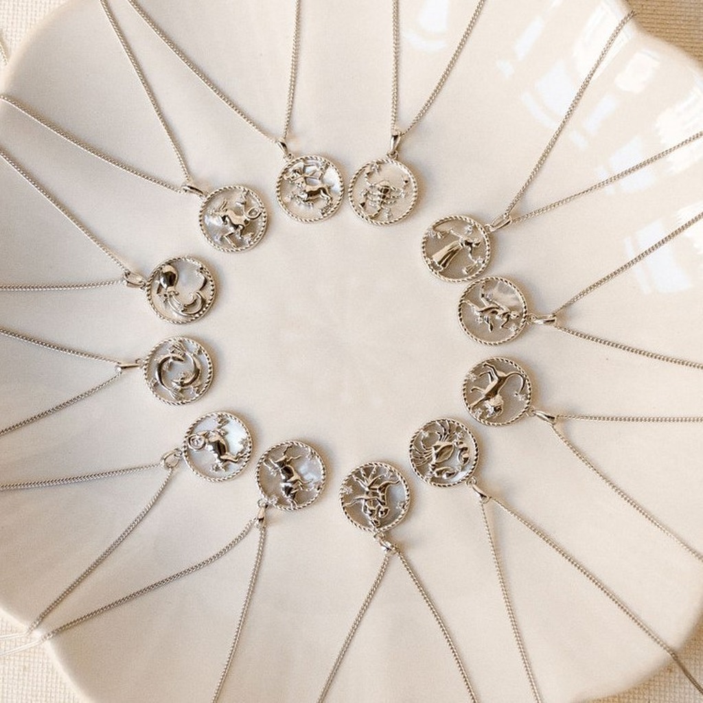 Coin Pendant Necklace Mother O - Coin Necklace Delicate recension och pris