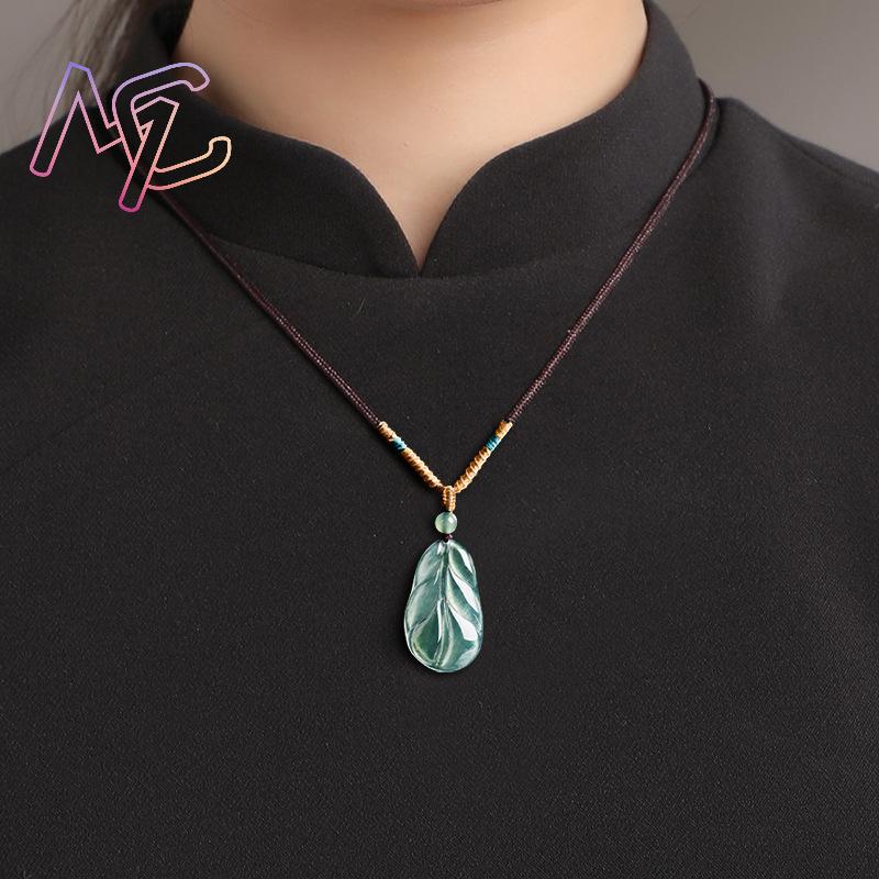 Myanmar Jadeite Leaf Pendant G - Women Accessories To Gift recension och pris